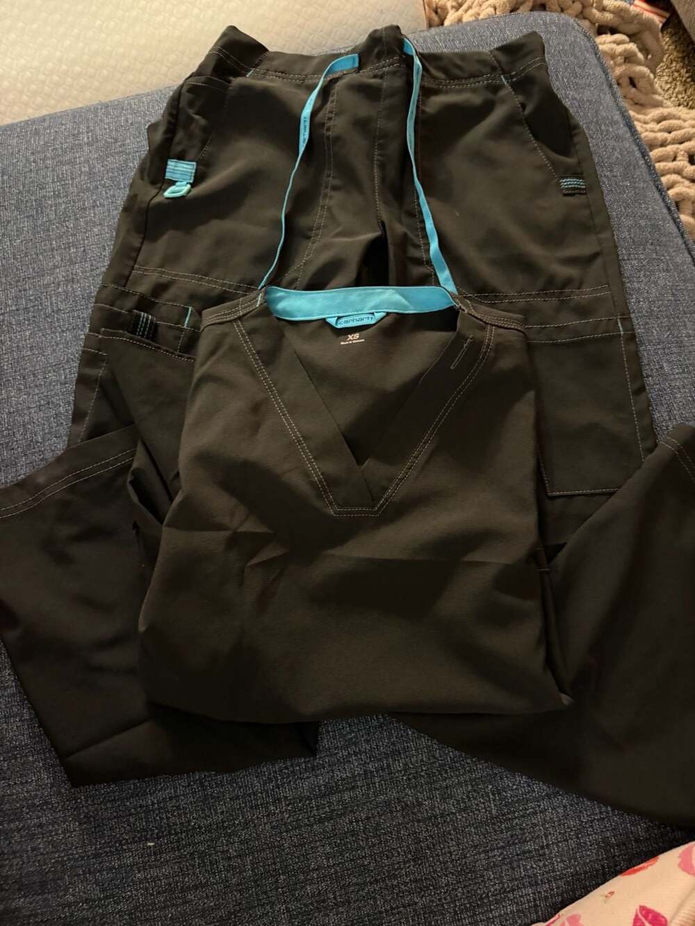 👨🏽‍⚕️👩🏼‍⚕️🦷🪥💉🩸CARHARTT SCRUB SET!!!
Carhartt Force Scrub Set Size XS Bla
